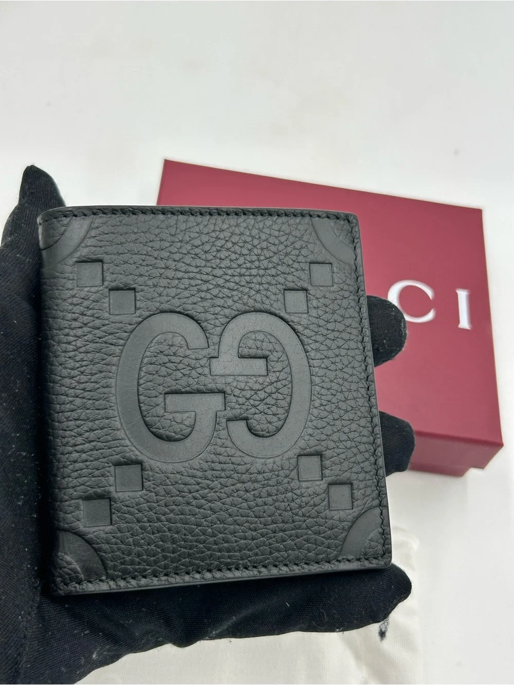 Men's Gucci jumbo GG Leather bifold wallet made in Italy
